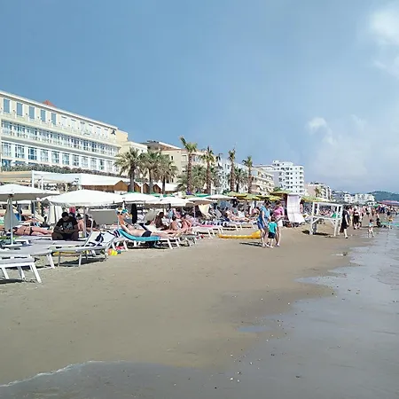 Coastal Apartment Durres Exterior photo